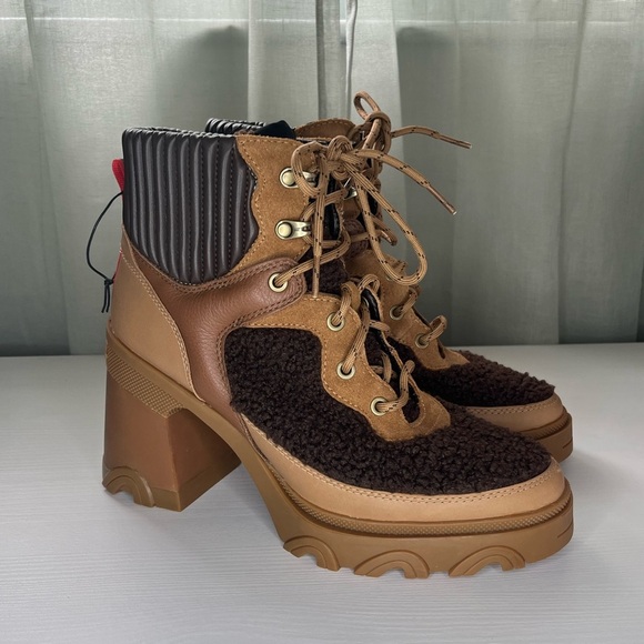Sorel Women’s Brex Heel Cozy Lace Waterproof Boot Size 9.5 NEW - Picture 2 of 14